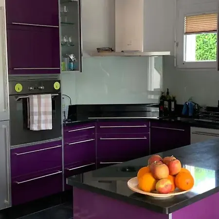 Stylish & Cozy Villa, Sunny Terrace, Games