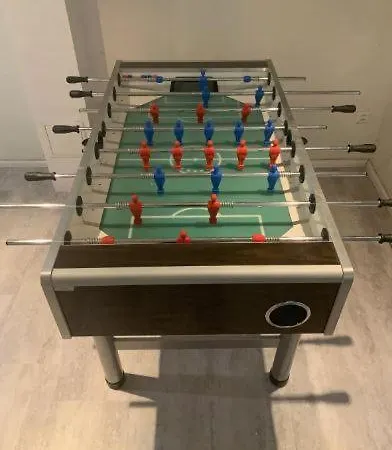 Stylish & Cozy Villa, Sunny Terrace, Games Luins