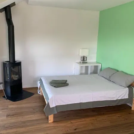 Stylish & Cozy Villa, Sunny Terrace, Games 아파트 *